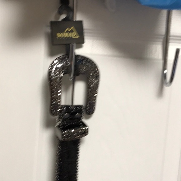 Women’s black size Med/large Nomad Creek blingy western belt. - Picture 3 of 5